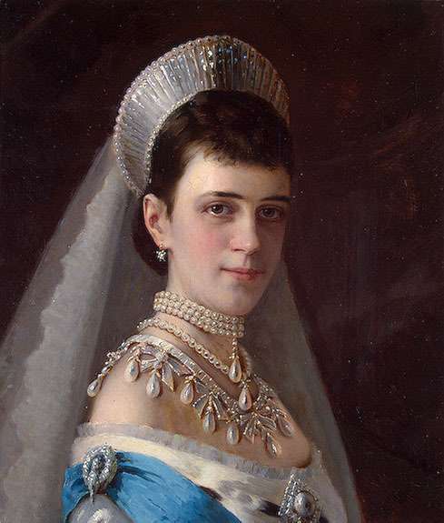 Kramskoi_Portrait_of_Empress_Maria_Fyodorovna_in_a_Head_Dress_Decorated_with_Pearls -   